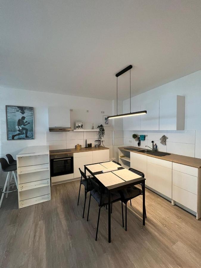 Luxurioeses Apartment Fuer 4 Personen, Neubau, Parkplatz Free Bochum Exterior foto